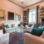 Elegante E Raffinato In Zona Crocetta
